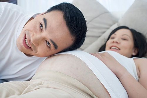 Các ông chồng phải tạo điều kiện tốt nhất khi vợ mình mang thai