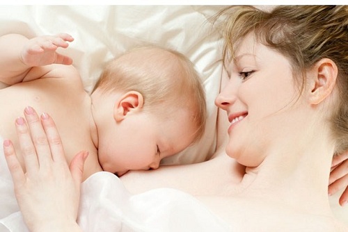 Sữa mẹ là dưỡng chất tăng cường sức đề kháng hiệu quả cho trẻ