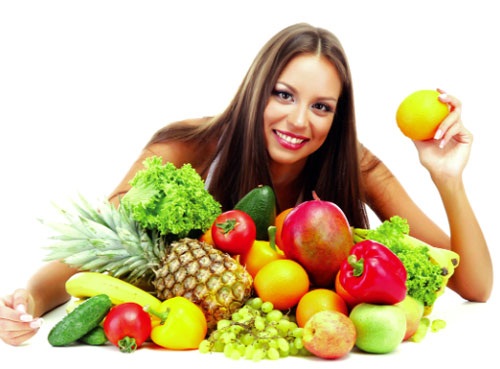 Tăng cường bổ sung hoa quả, rau xanh giúp tăng cường đề kháng cho trẻ 